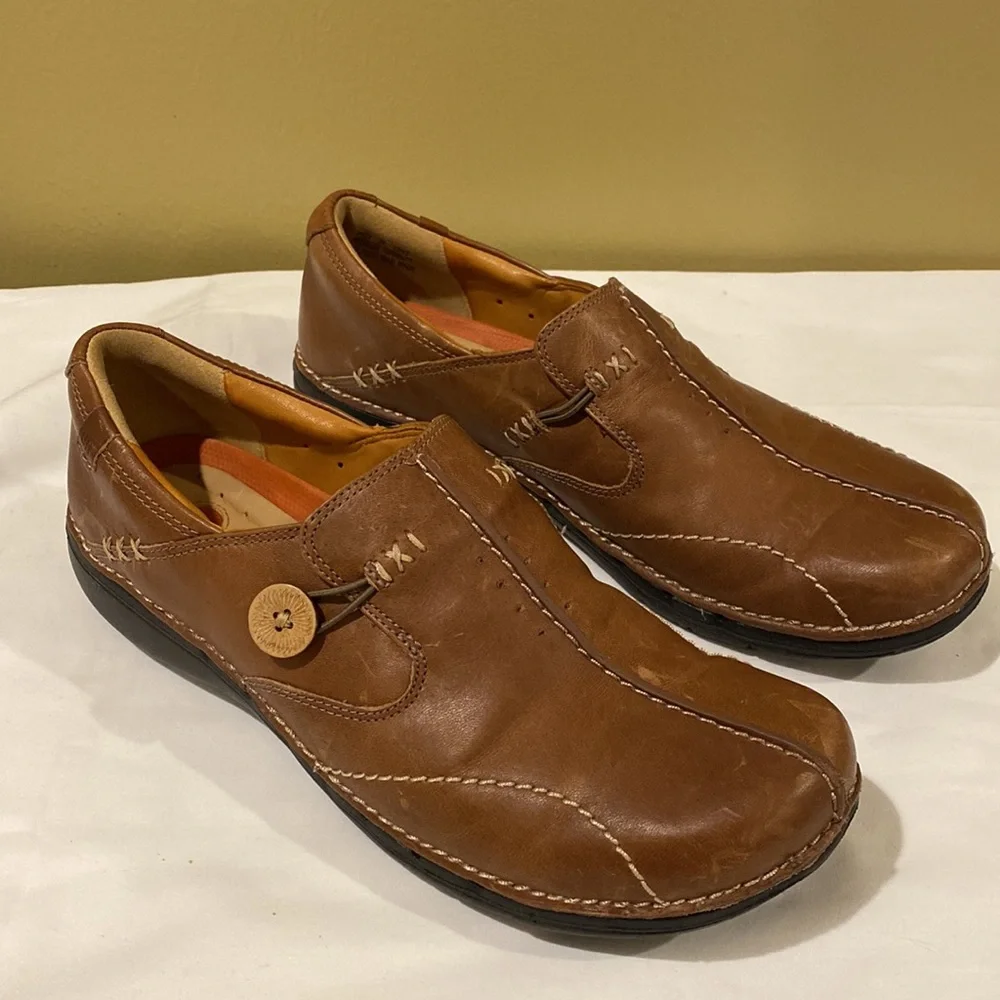 Clarks Structured Brown Leather Loafers Size 9N